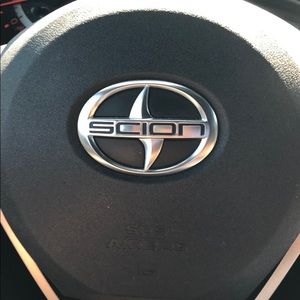 Meet your Posher, Edwin